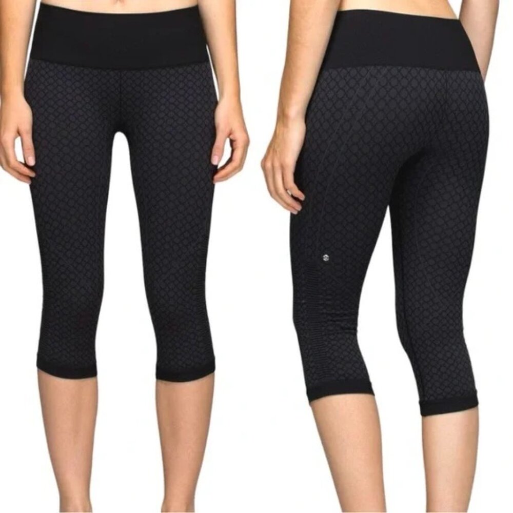 Lululemon In the Flow Crop II Legging size 4 in Heathered Deep Coal Size 2